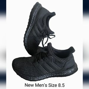 NWOB Mens Size 8.5 Adidas Ultra Boost 4.0 DNA Running Shoe Triple Black